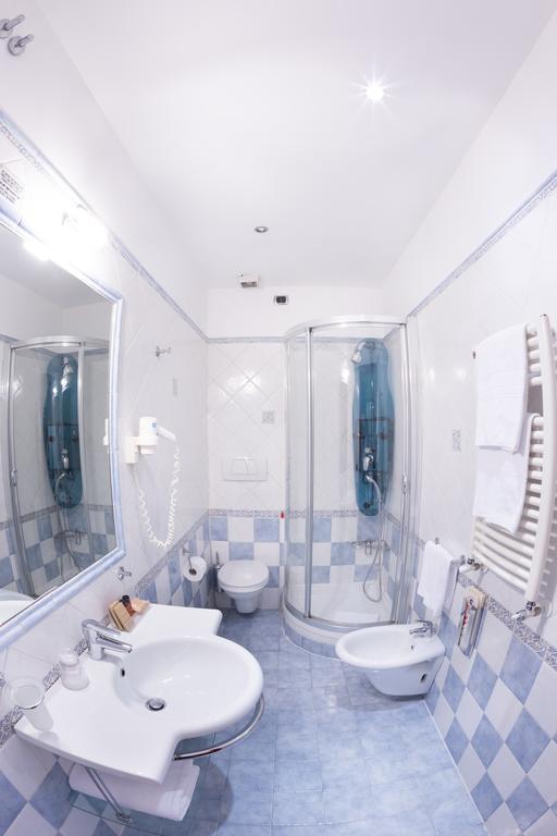 69 Manin Street Hotel โรม ภายนอก รูปภาพ
